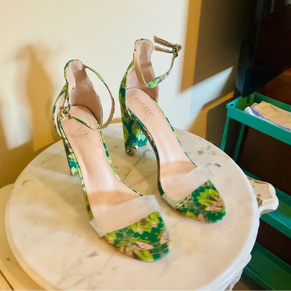 Chunky 3” Heel Green Patterned Clear Toe Strap Heels - NWOT Size 10 - Picture 10 of 15